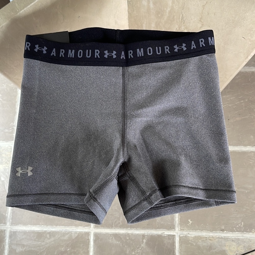 Under Armour, S, compression, mid rise, shorty. Heatgear. 4 way stretch, NWT